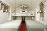St. Marien Insernhagen Kirche mit Blick vom Altar Richtung Orgel